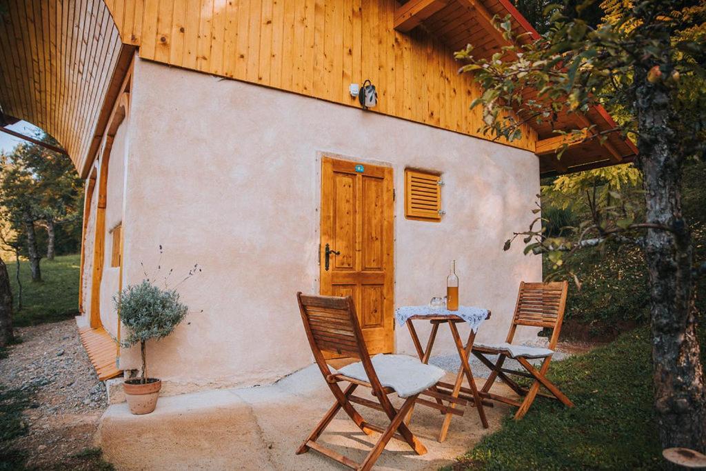 Ferienwohnung Sleeping With Bees - Tourist Farm Muha Grosuplje Exterior foto