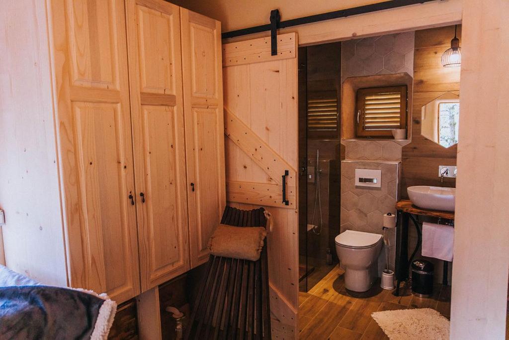 Ferienwohnung Sleeping With Bees - Tourist Farm Muha Grosuplje Exterior foto